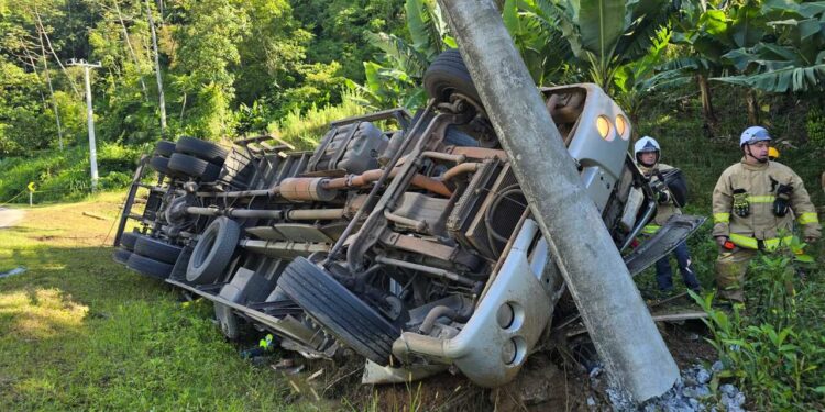 Urgente: Motorista morre em grave acidente na Serra de Corupá/São Bento do Sul